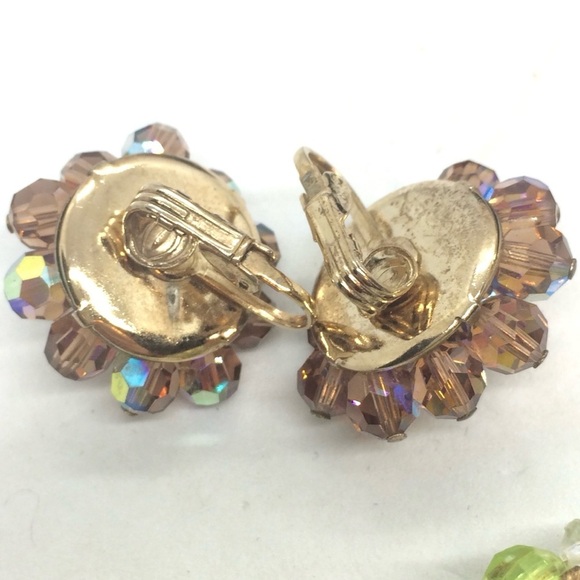 3/$30 VINTAGE CLUSTER CLIP ON EARRINGS AB AURORA BOREALIS BEADED GREEN BROWN MCM - Picture 8 of 9